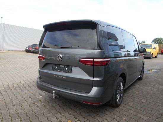 Volkswagen T7 Multivan Life 2.0 TSI DSG - Samsaru's Car Outlet