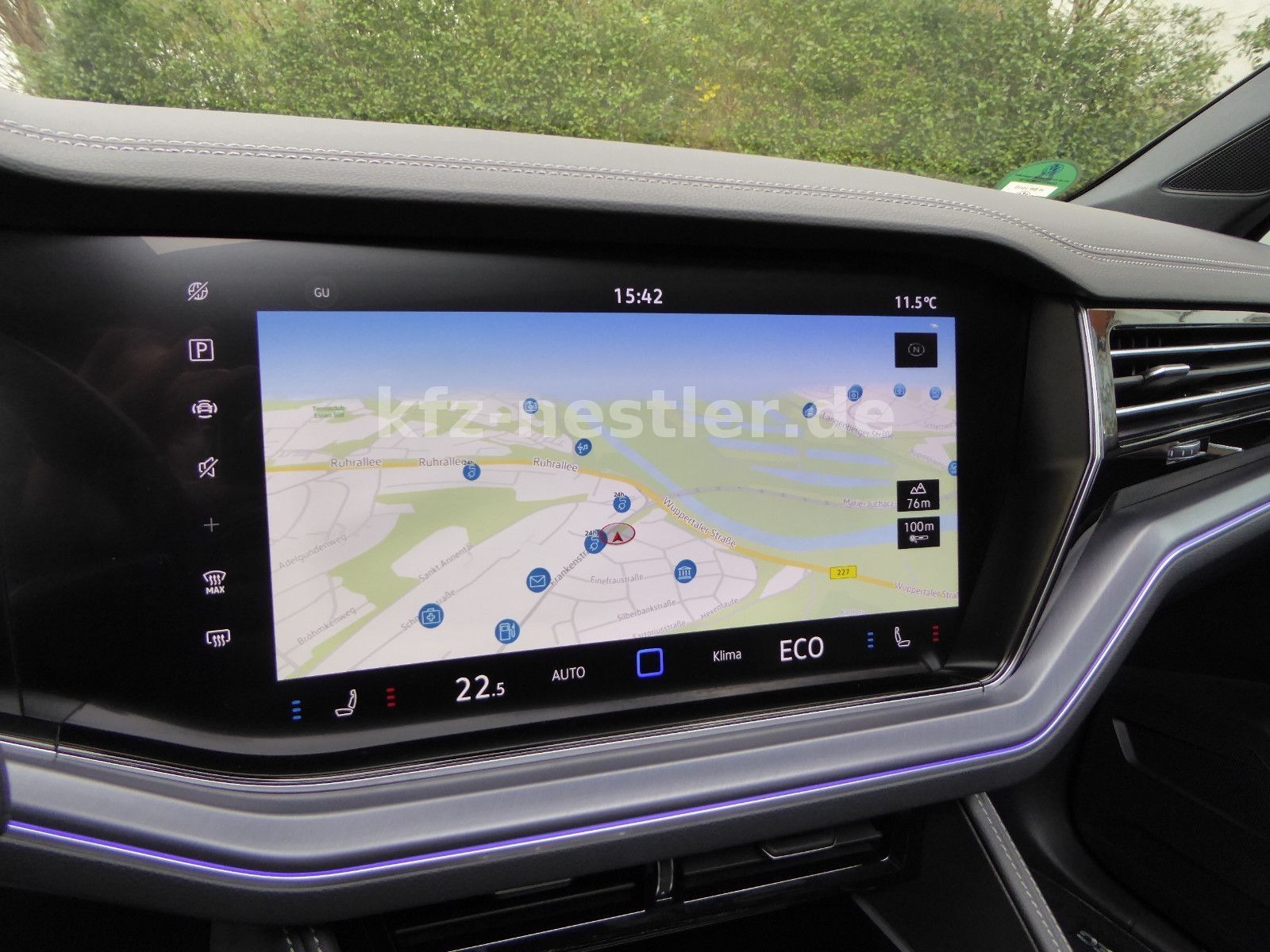 Volkswagen Touareg R eHybrid - Samsaru's Car Outlet