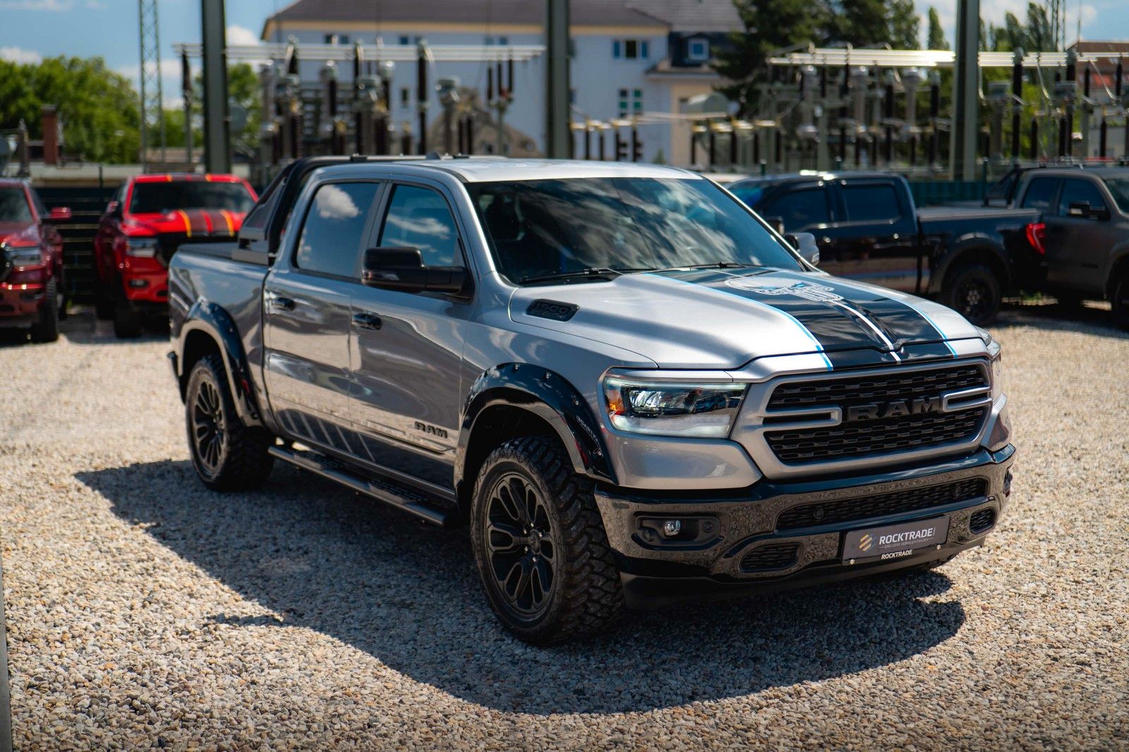 Dodge RAM 5.7 V8 HEMI 4x4 OFFROAD Night PUNISHER 19%