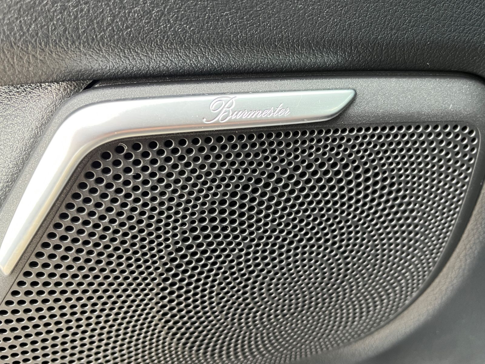 Mercedes-Benz V 300 - Samsaru's Car Outlet