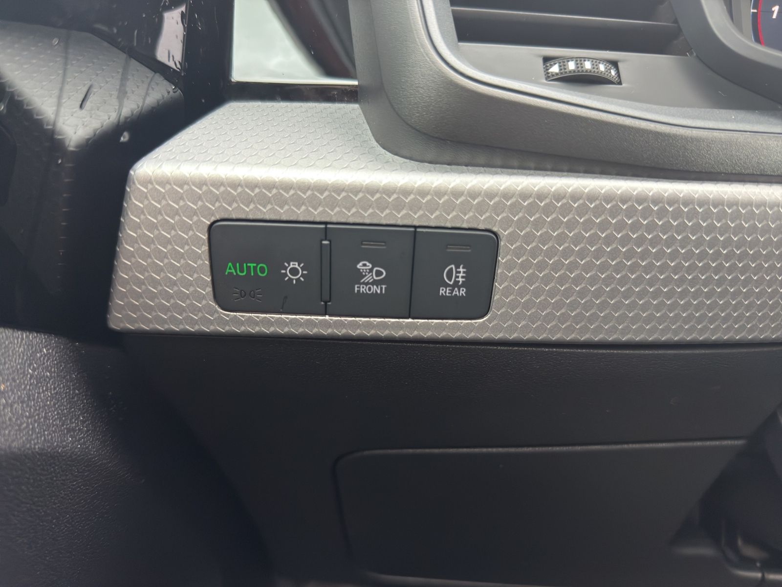 Audi A1 Sportback 1.0 TFSI S-LINE - Samsaru's Car Outlet