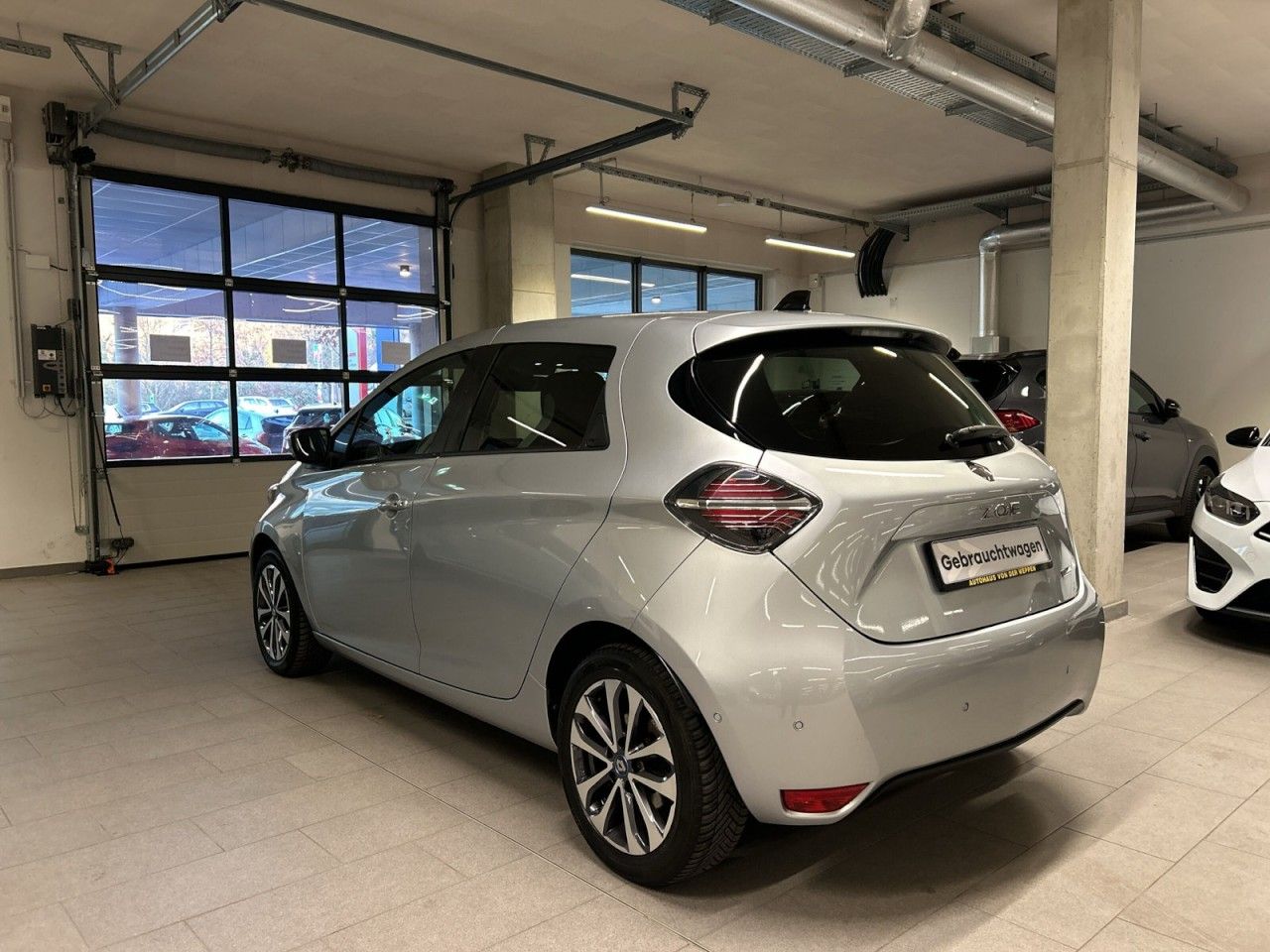 Renault Zoe Intens - Samsaru's Car Outlet