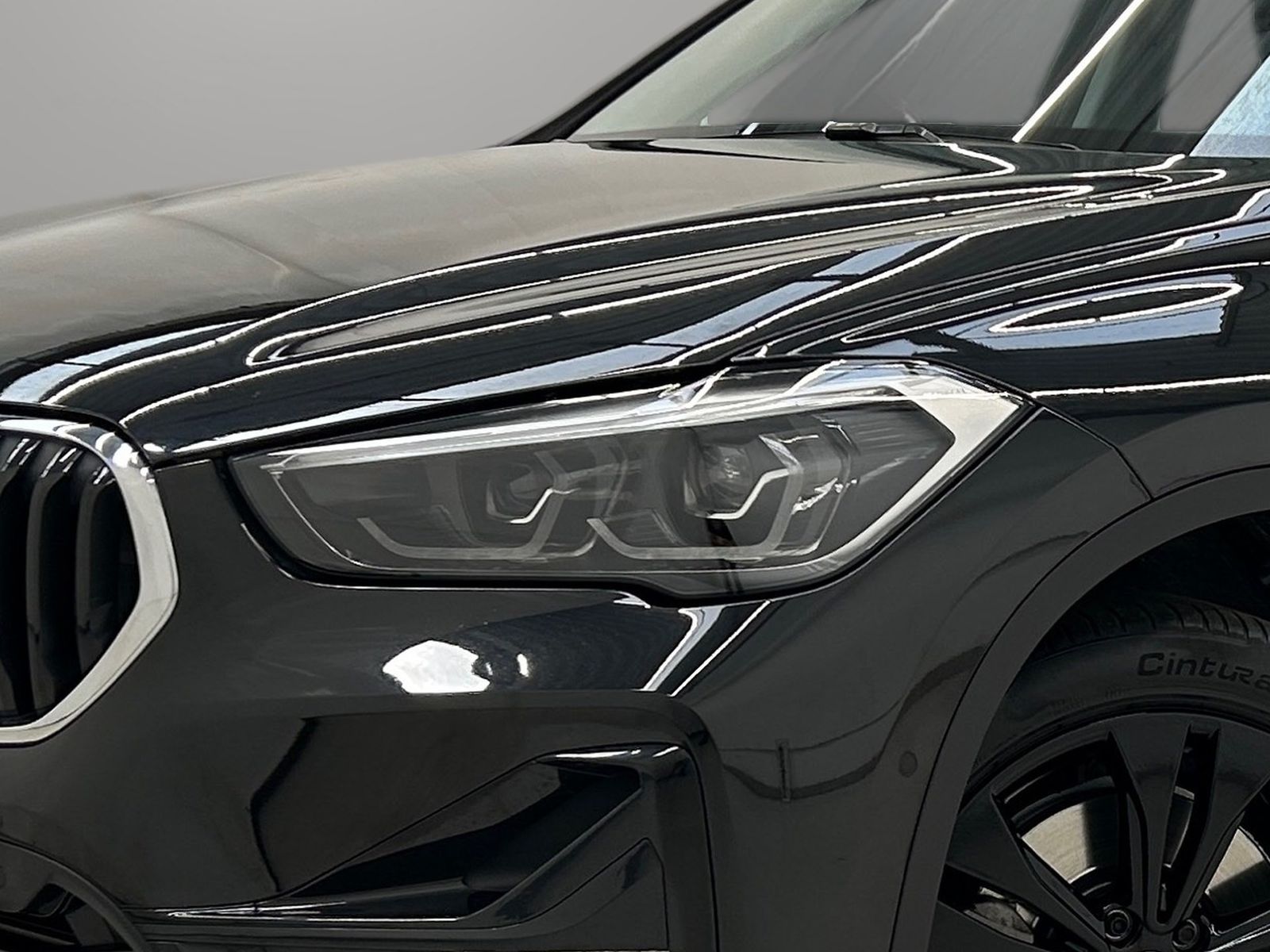 BMW X1 xDrive20i Sport Line - Samsaru's Car Outlet