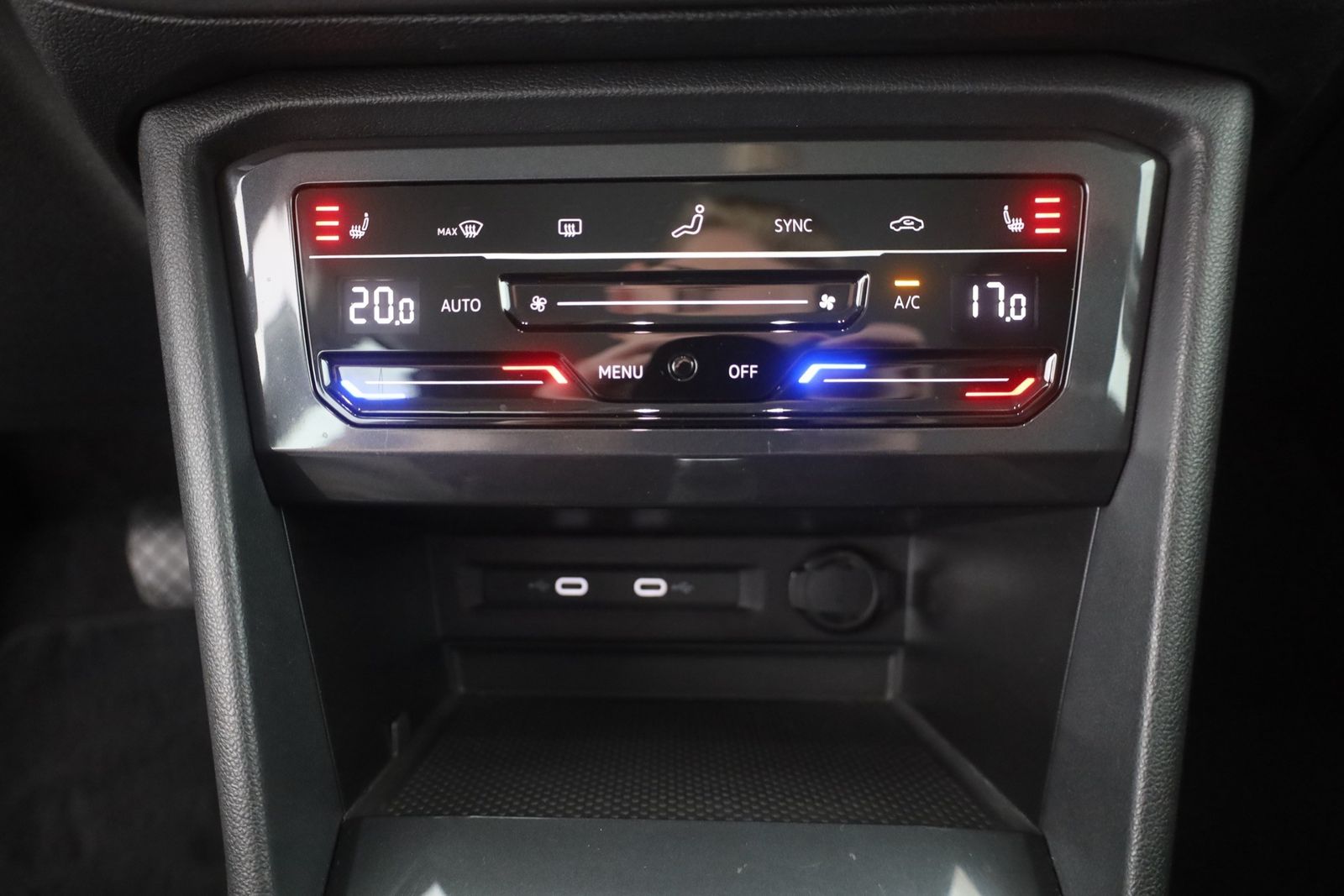 Volkswagen Tiguan 2.0 TSI 4Motion Life - Samsaru's Car Outlet