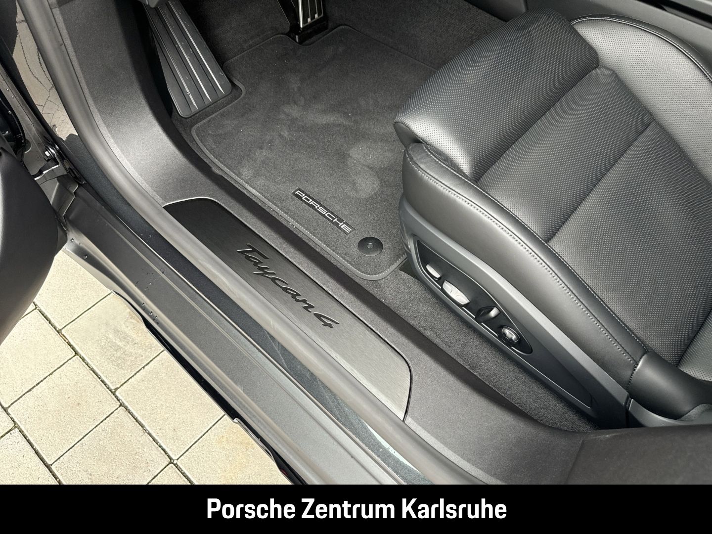 Porsche Taycan 4 Cross Turismo Offroad HA-Lenkung InnoDr