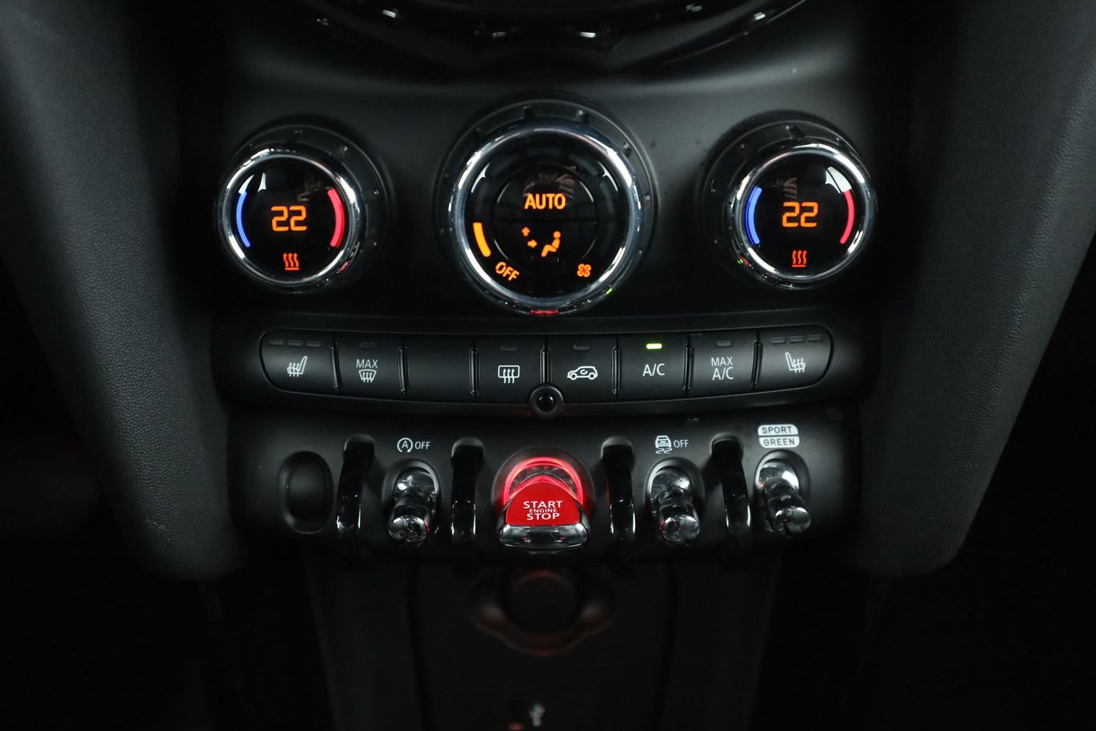 MINI Cooper Cab. Classic Trim - Samsaru's Car Outlet