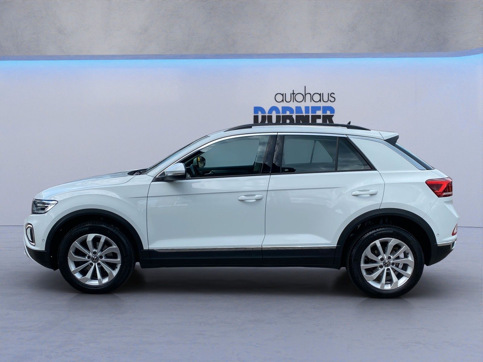 Volkswagen T-Roc 2.0 TDI STYLE - Samsaru's Car Outlet