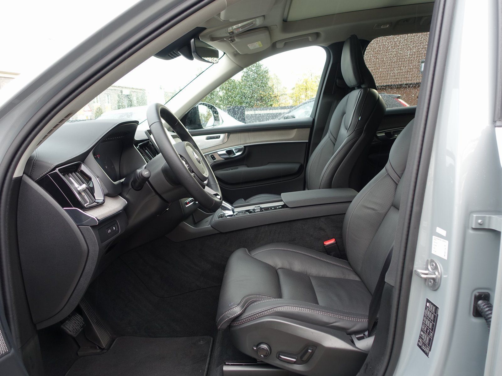 Volvo XC90 Plus Dark T8 AWD B&W/HUD/PANO/FOUR-C/360°