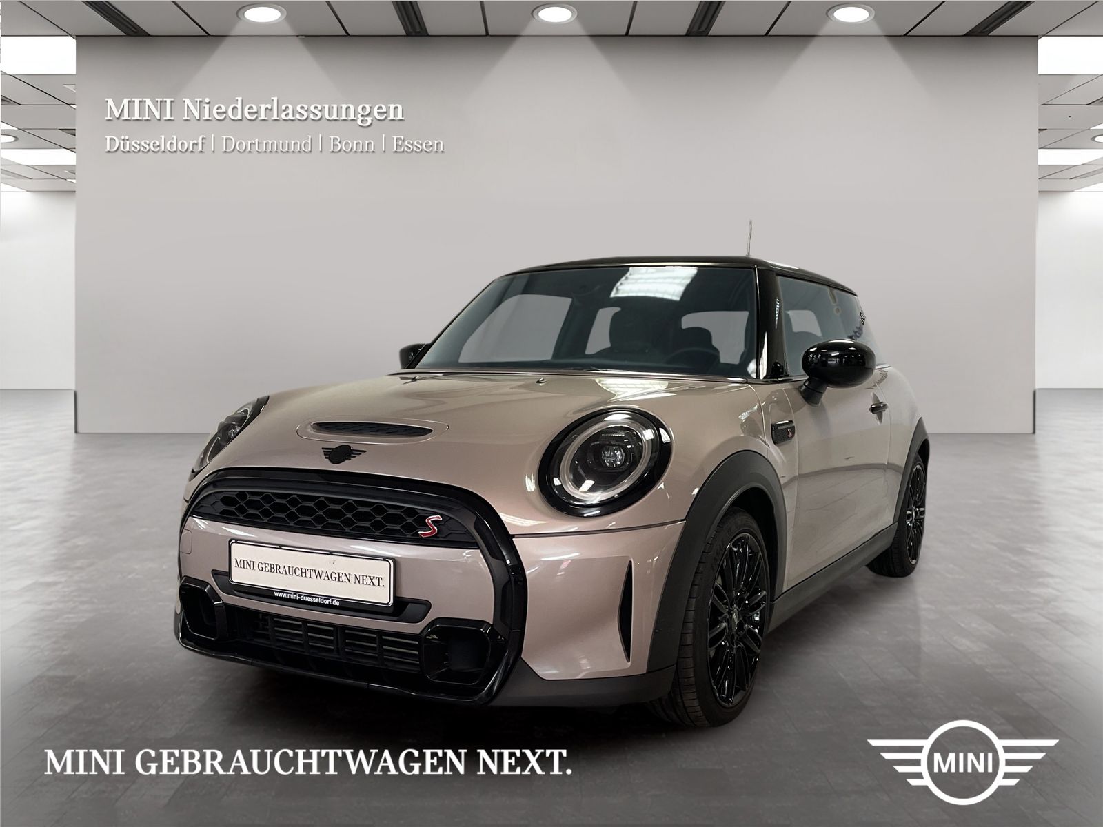 MINI Cooper S - Samsaru's Car Outlet