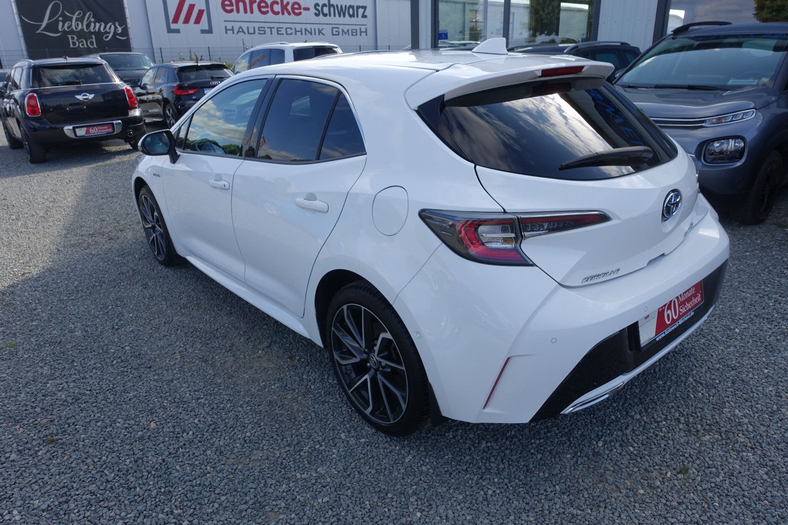 Toyota Corolla 2.0 Hybrid - Samsaru's Car Outlet