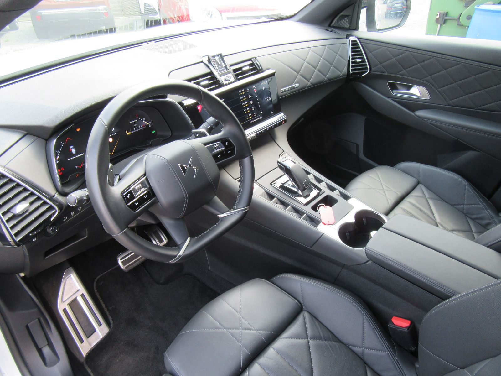 DS Automobiles DS7 Crossback SoChic PT 225 EAT8*Pano-Dach*Sitzh