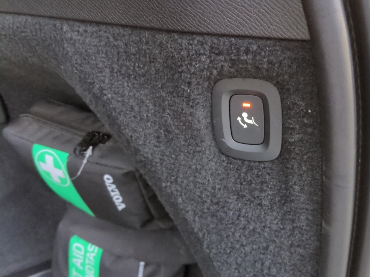 Volvo XC90 T8 Recharge Inscription Expr. *Pano*HUD*AHK