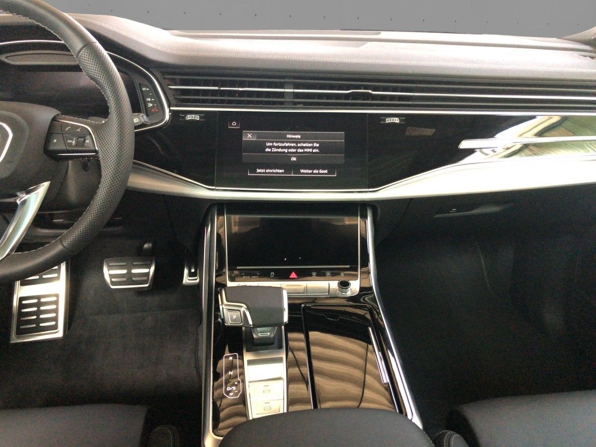 Audi Q7 S-Line 55TFSI qu 7SITZE AHK PANO STHZ 5J.GAR.