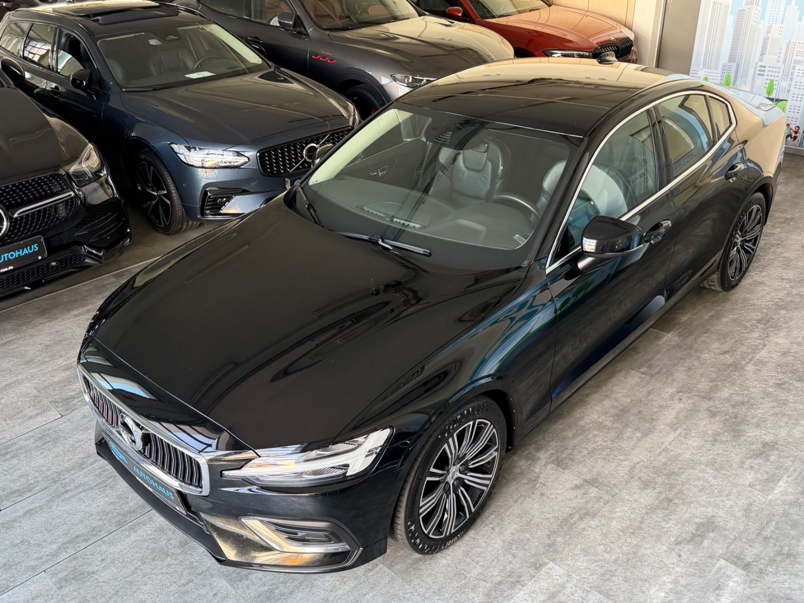 Volvo S60 B4 B INSCRIPTION*LEDER*MEMORY*LED*KEY*NAVI