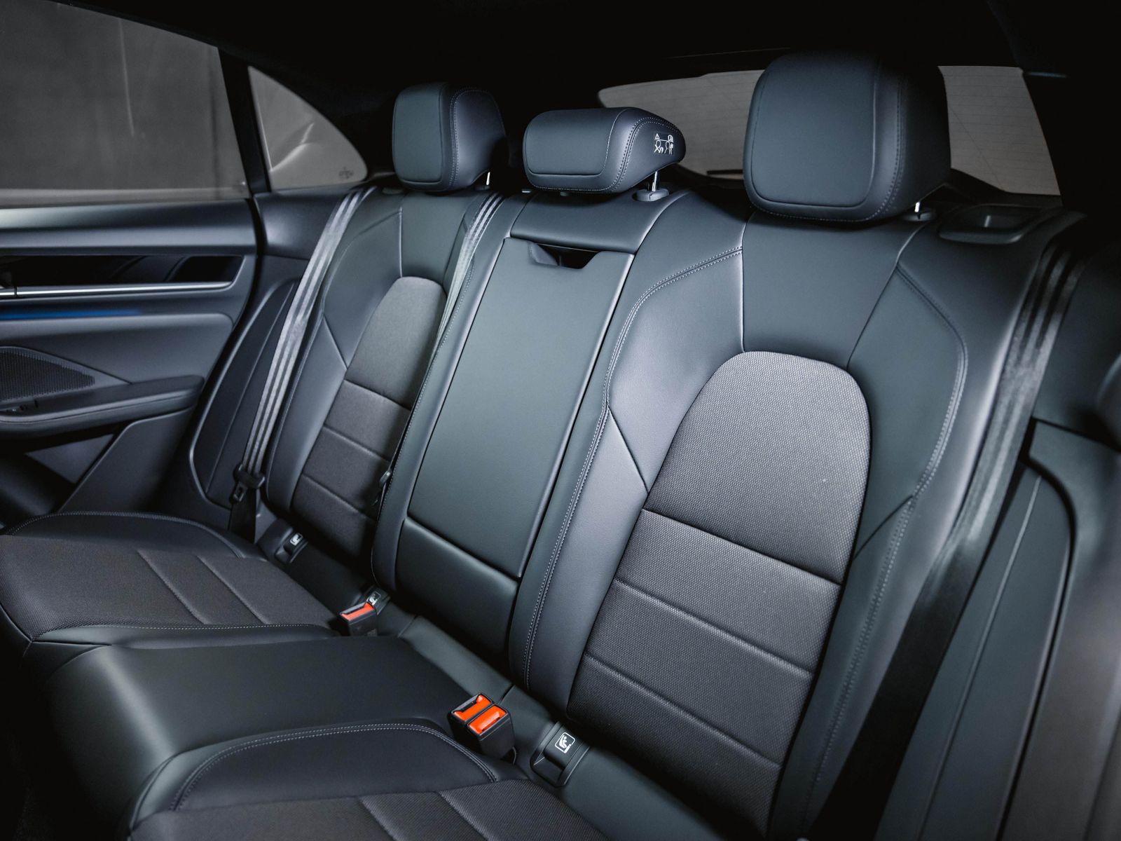 Porsche Macan 4S Electric - Samsaru's Car Outlet