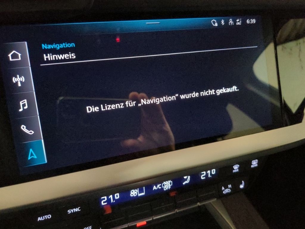 Audi A3 Sportback 40TFSIe S tronic Matrix SHZ PDC hin