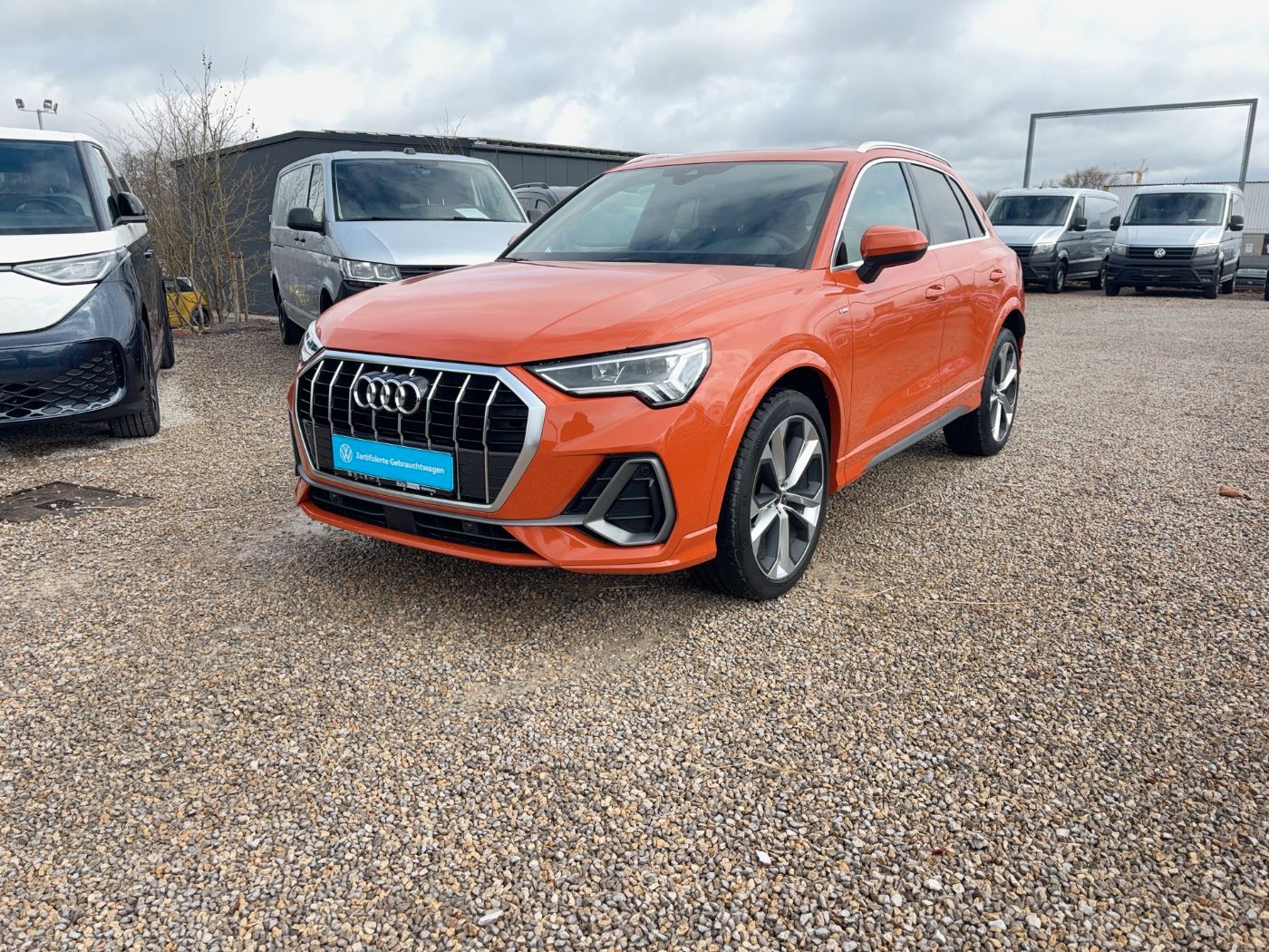 Audi Q3 S line TDI S tronic Kamera/Pano/AHK/ACC/LED