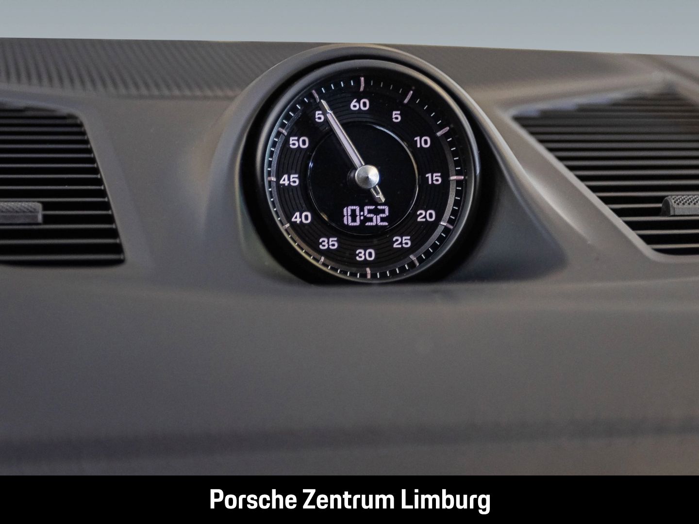 Porsche Cayenne E-Hybrid Coupe Black Edition Burmester