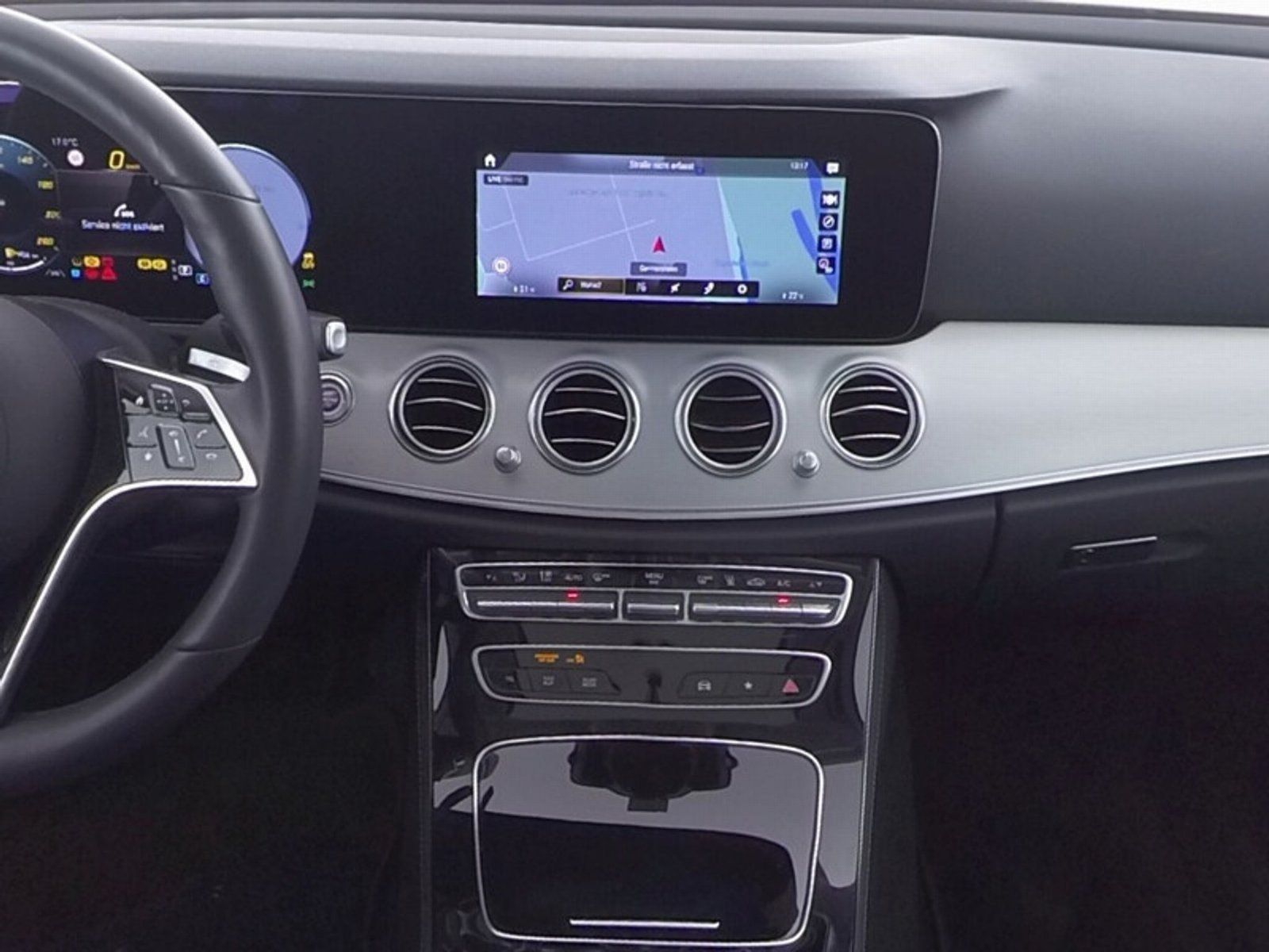 Mercedes-Benz E 200 d AVANTGARDE - Samsaru's Car Outlet
