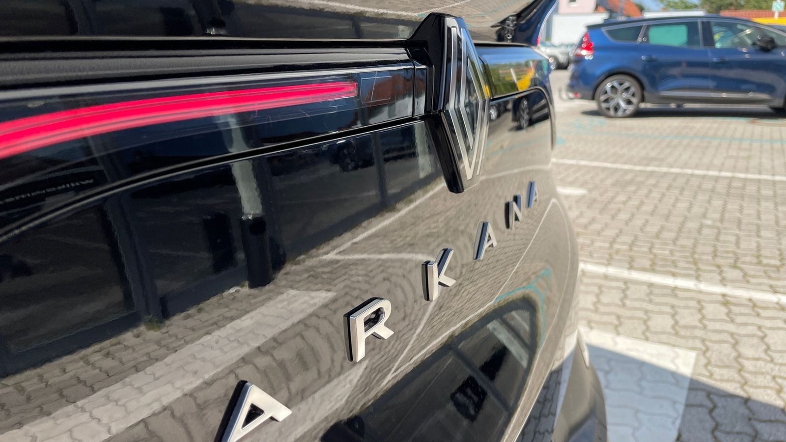 Renault Arkana TECHNO Mild Hybrid - Samsaru's Car Outlet