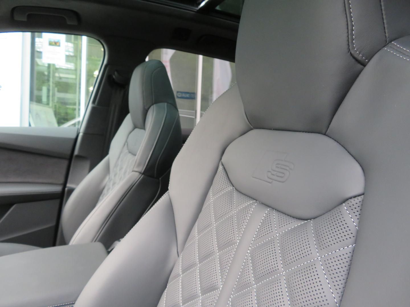 Audi Q7 SUV S line 50 TDI QUATTRO STANDHZ PANO AHK
