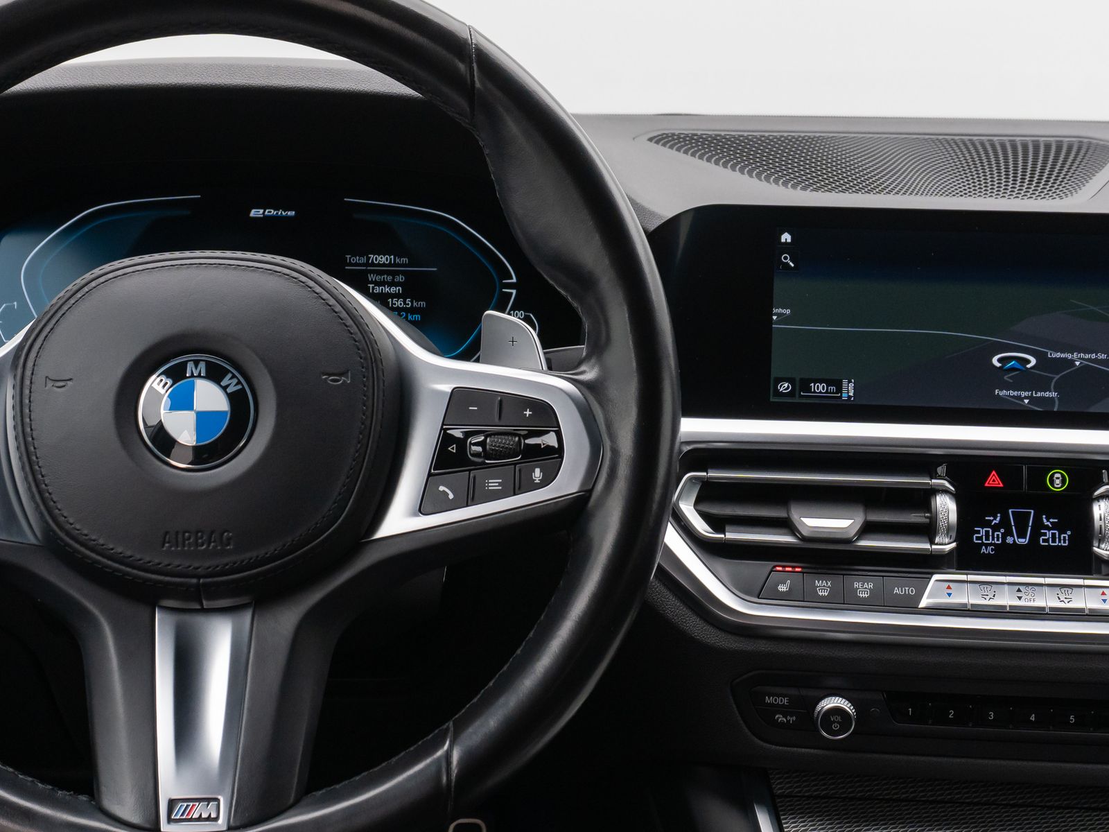 BMW 320e M Sport - Samsaru's Car Outlet