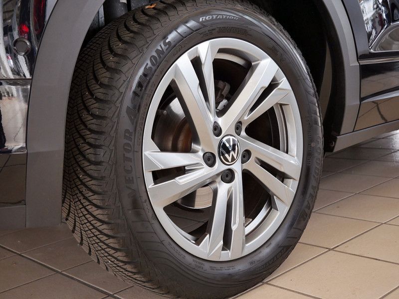 Volkswagen T-Roc 2.0 TDI R-Line - Samsaru's Car Outlet