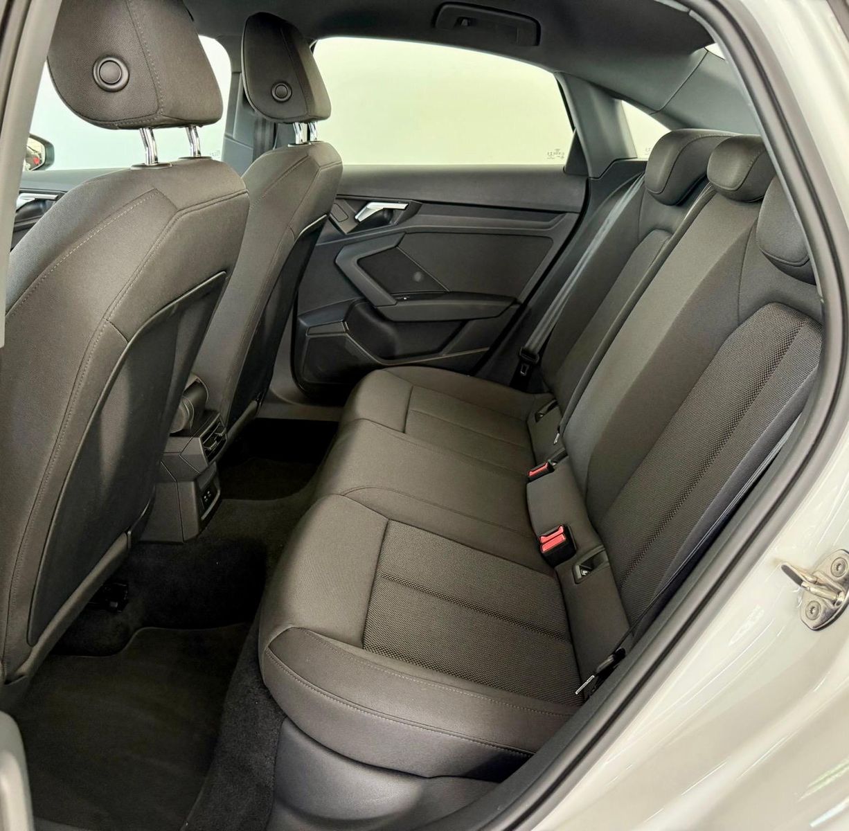 Audi A3 Limousine 30 TDI advanced - Samsaru's Car Outlet