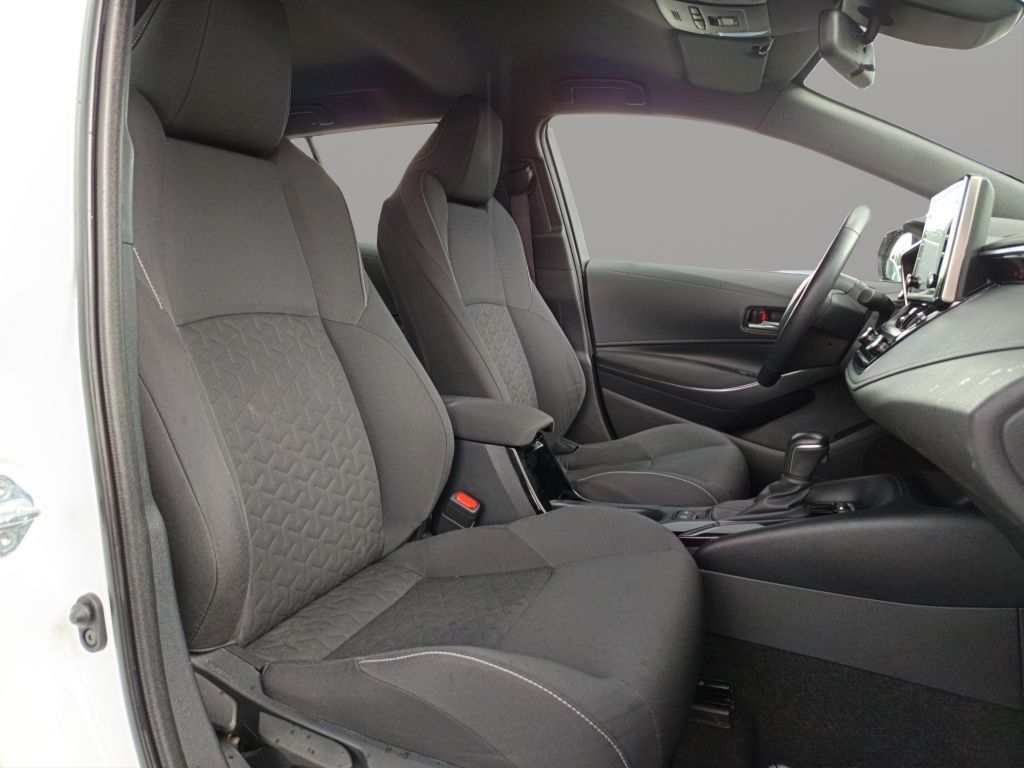 Toyota Corolla 1.8 Hybrid - Samsaru's Car Outlet