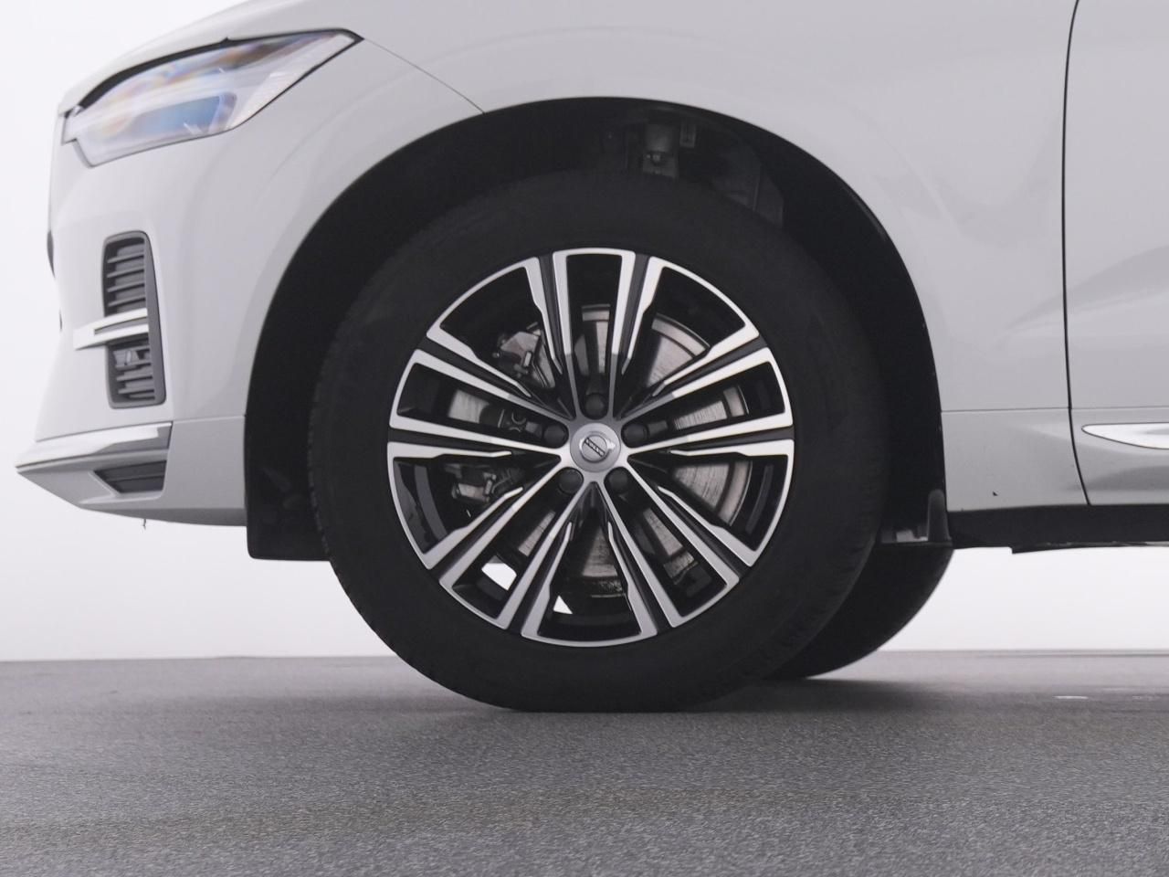 Volvo XC60 B4 Inscription - Samsaru's Car Outlet