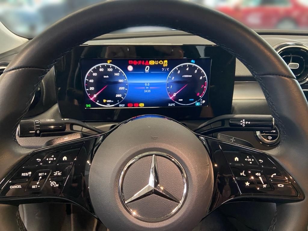 Mercedes-Benz C 180 - Samsaru's Car Outlet