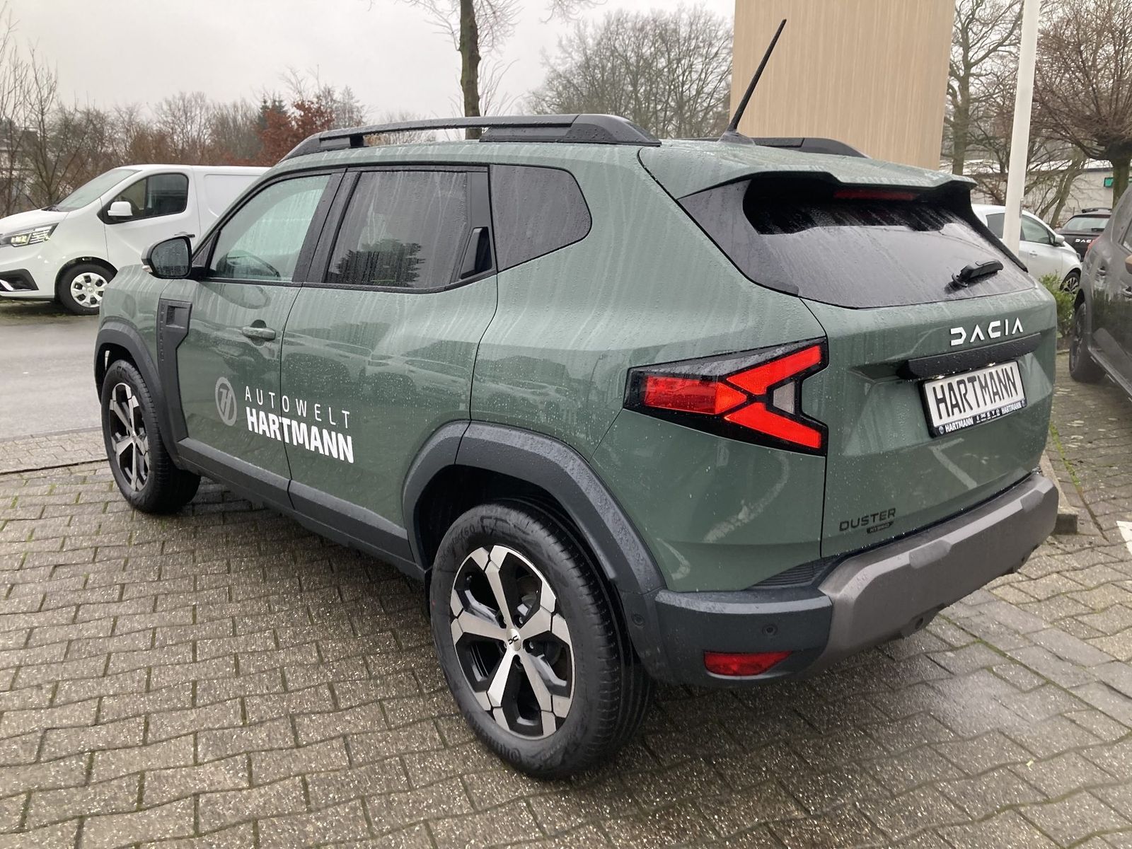 Dacia Duster Journey HYBRID - Samsaru's Car Outlet