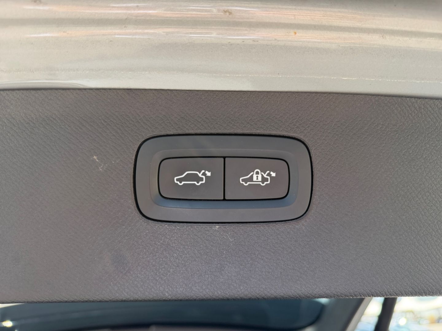 Volvo XC90 Ultimate Dark Recharge AWD HUD Pano Luft AH