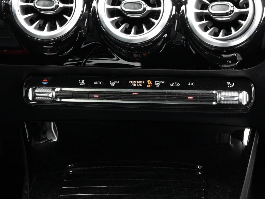 Mercedes-Benz CLA 35 AMG 4M - Samsaru's Car Outlet