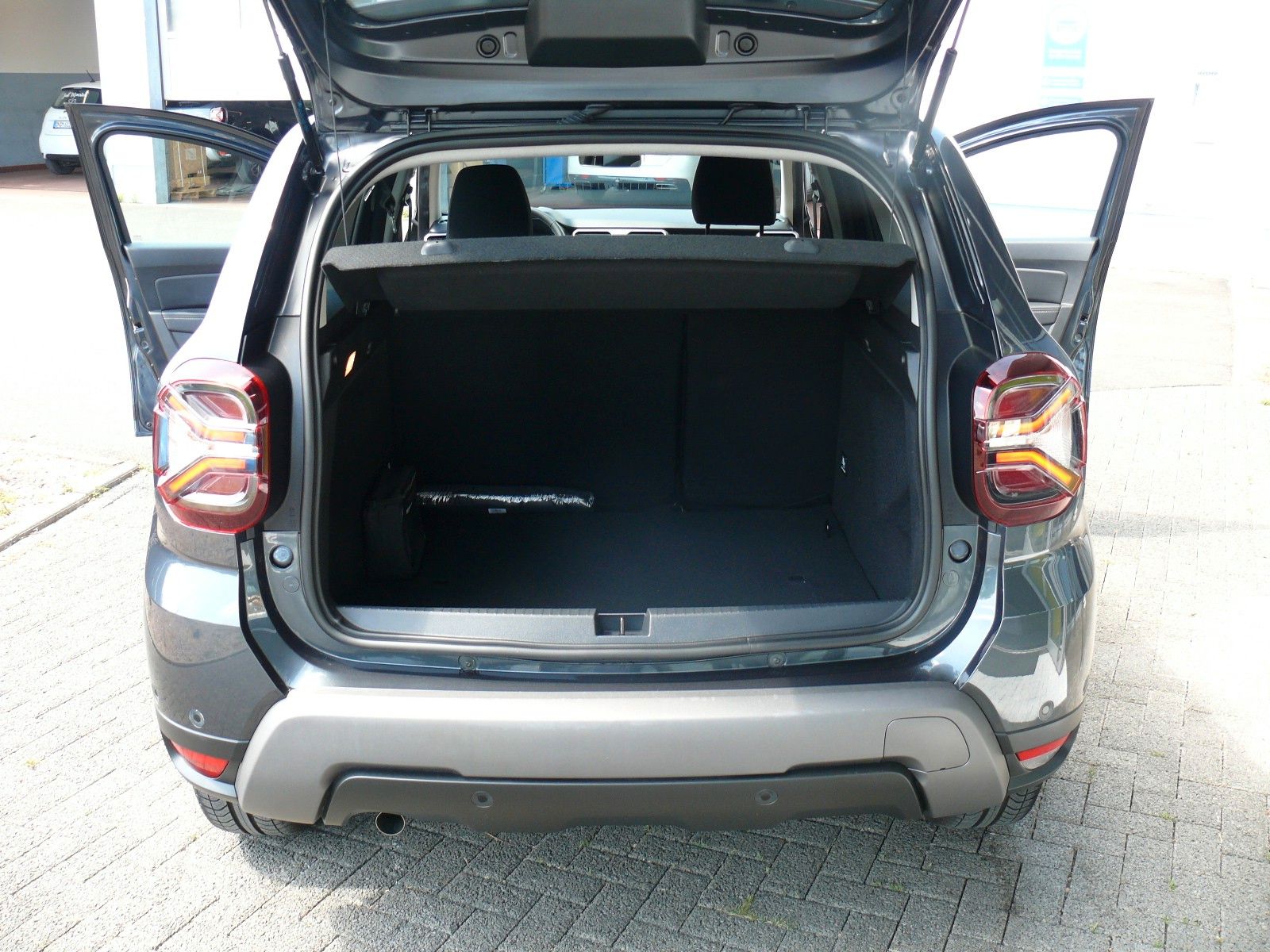 Dacia Duster II Journey 150 - Samsaru's Car Outlet