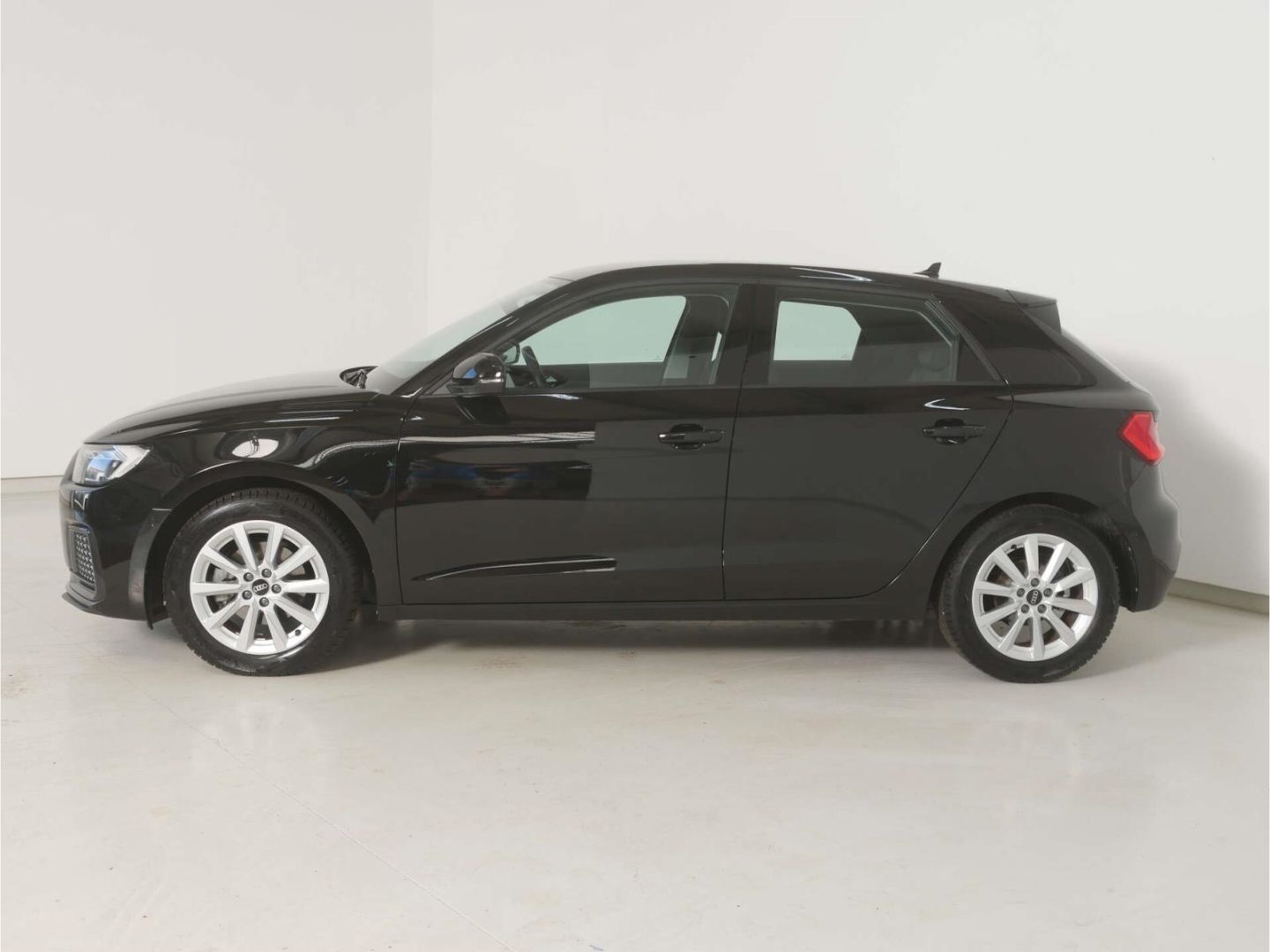 Audi A1 Sportback 30 TFSI advanced - Samsaru's Car Outlet