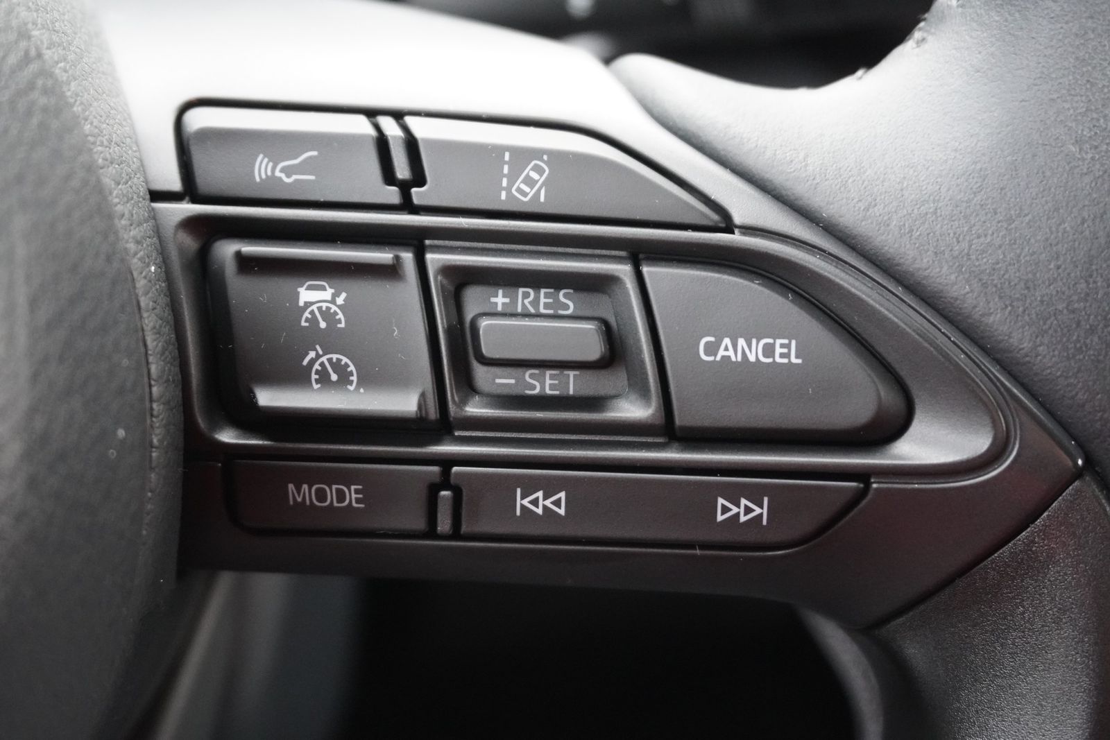 Toyota Yaris 1.5 Hybrid Team D Aut. LED ACC Kamera DAB