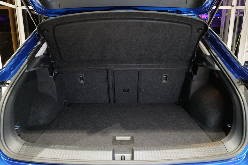 Volkswagen T-Roc 1.5TSI DSG Style - Samsaru's Car Outlet