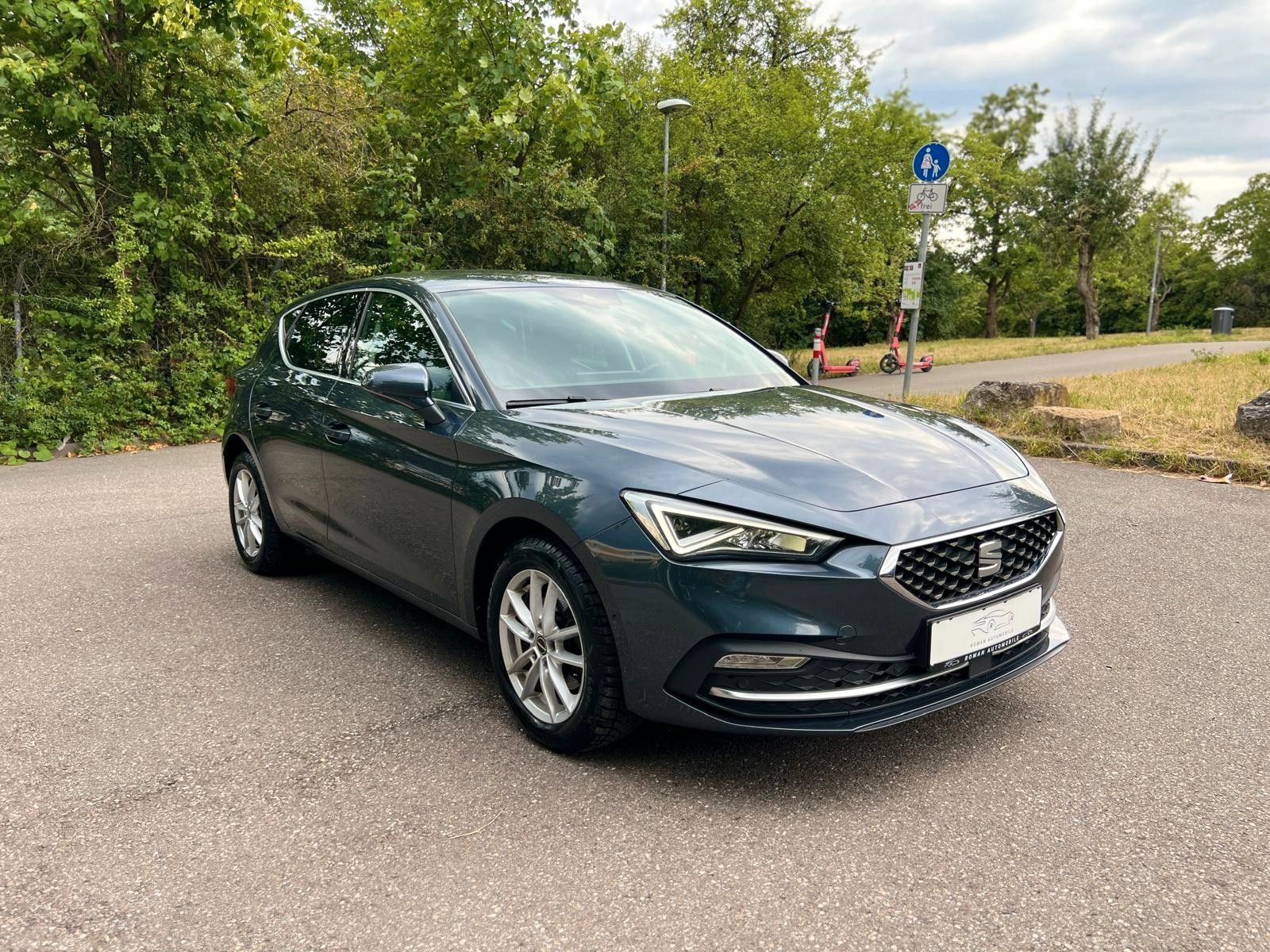 Seat Leon 1.5 ETSI ACT Plus - Samsaru's Car Outlet