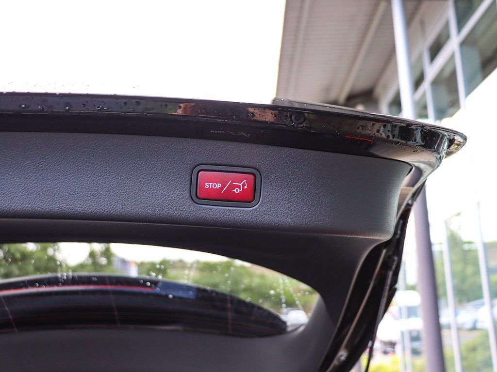 Mercedes-Benz GLC 220 d 4M Avantgarde AHK/Memory/19Zoll/Digi