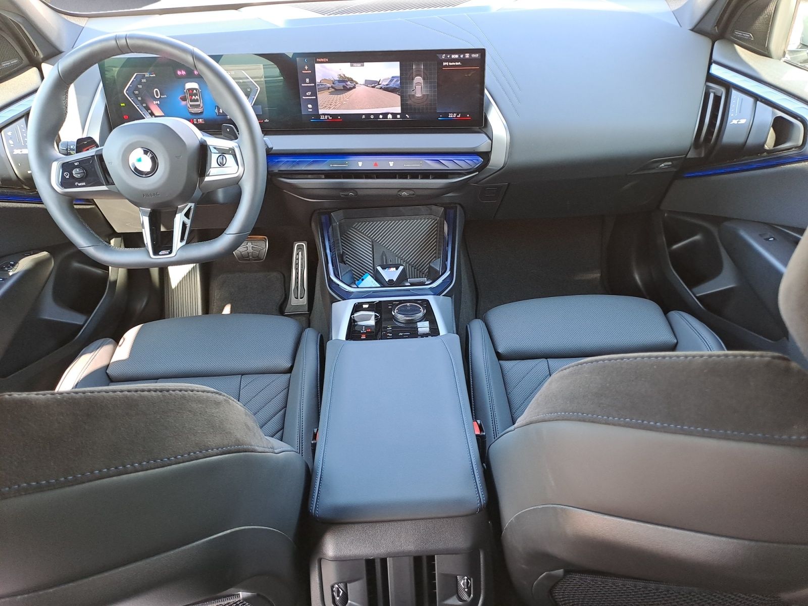BMW X3 xDrive20i M Sportpaket - Samsaru's Car Outlet