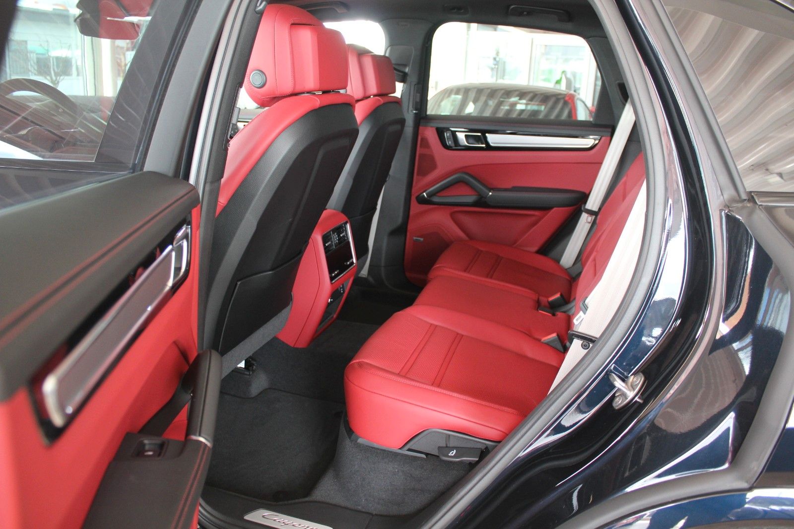 Porsche Cayenne E-Hybrid Platinum Edition/SportChrono
