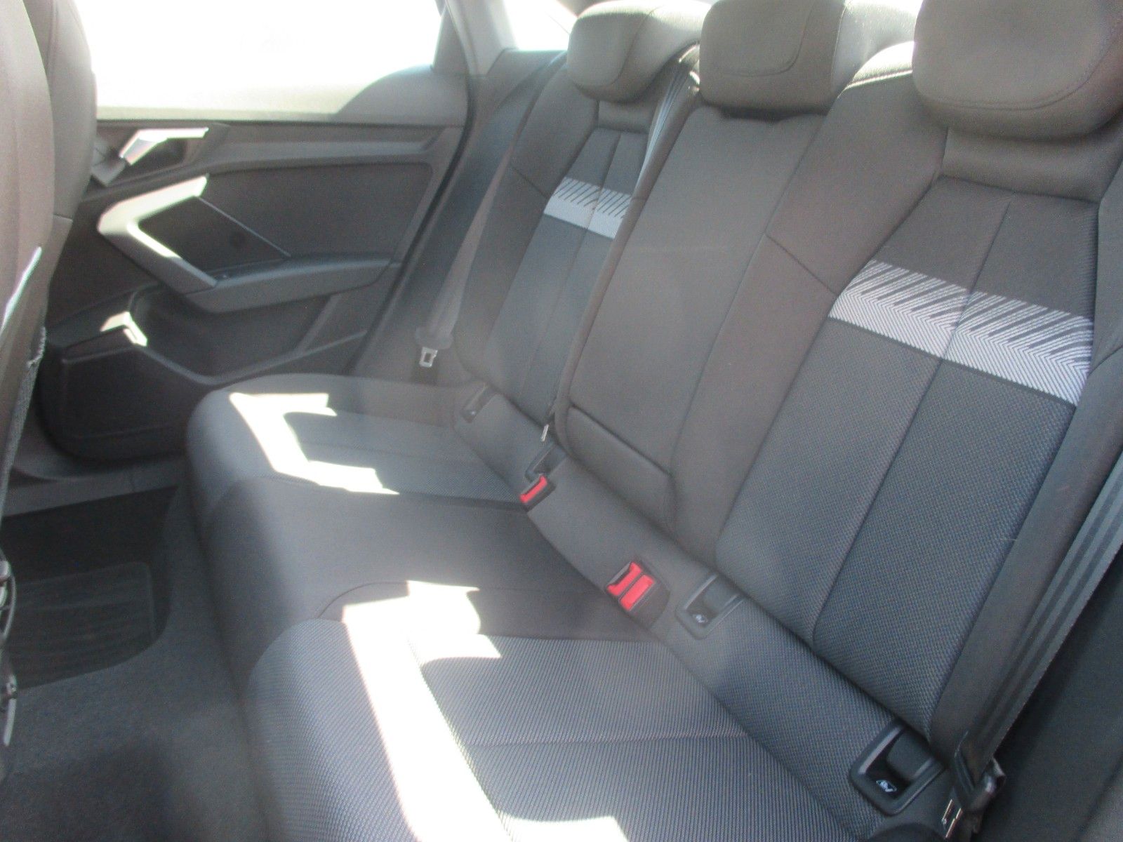 Audi A3 Limousine 35 TFSI Advanced - Samsaru's Car Outlet