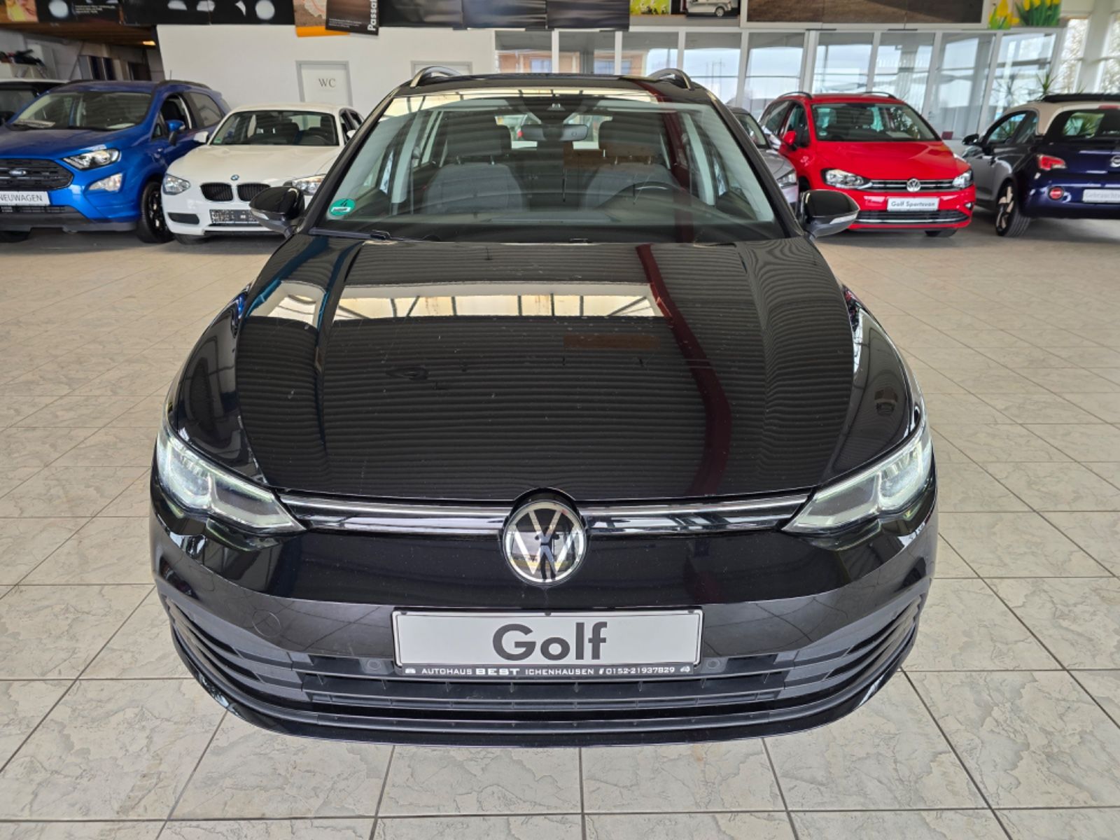 Volkswagen Golf VIII Variant Life eTSI DSG - Samsaru's Car Outlet