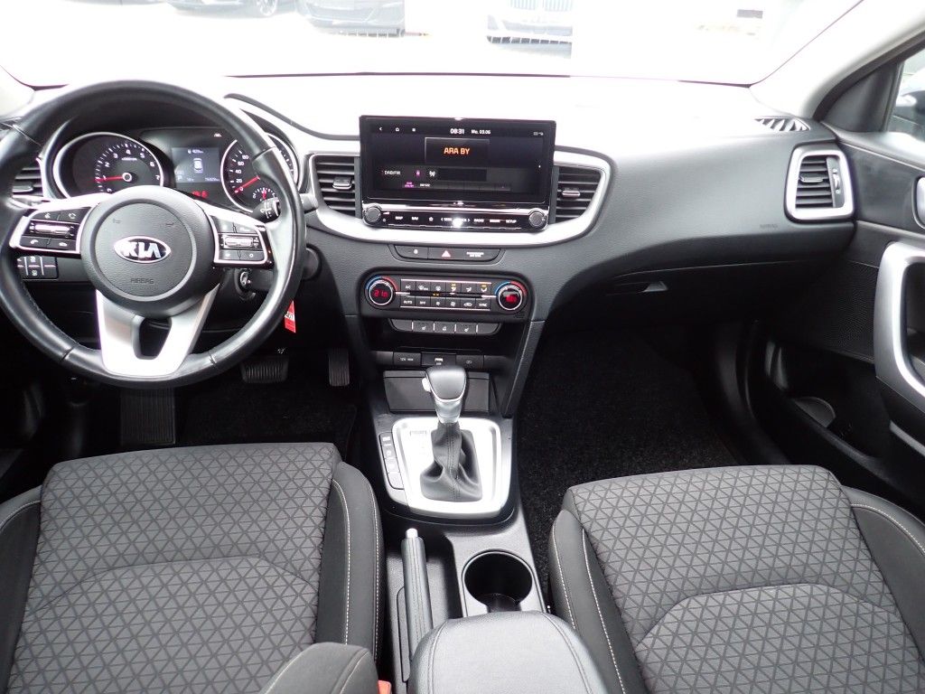 Kia Ceed 1.5 T-GDI DCT - Samsaru's Car Outlet