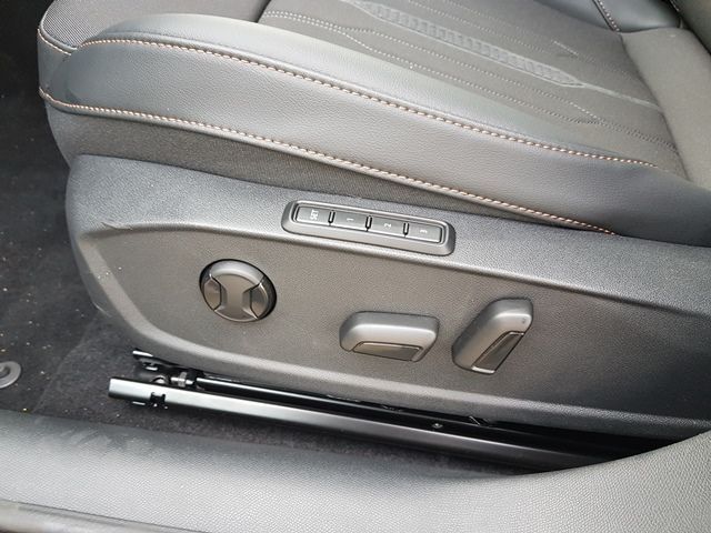 Cupra Leon Sportstourer 1.5 eTSI DSG - Samsaru's Car Outlet