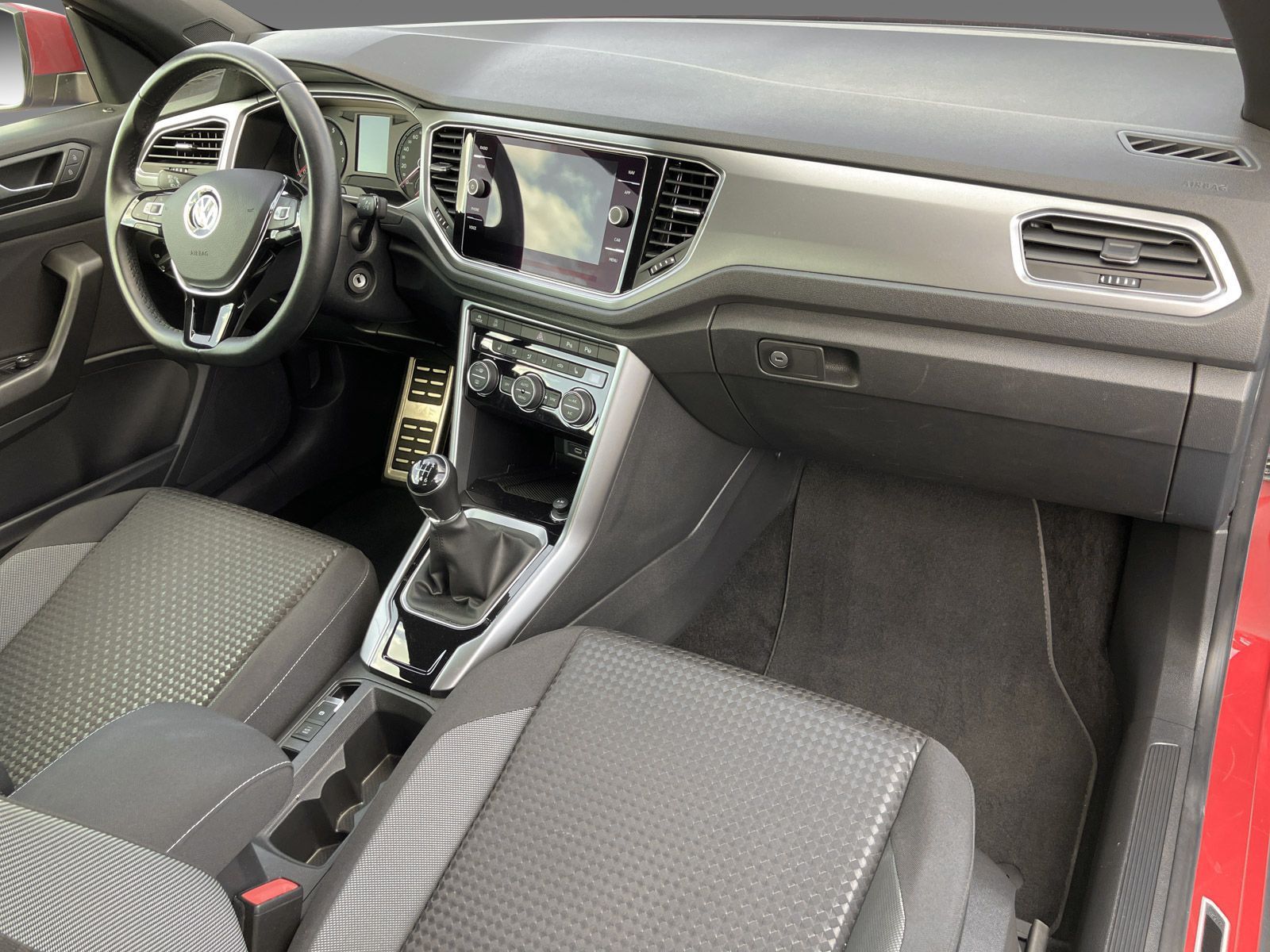 Volkswagen T-Roc Cabriolet Style 1.0 TSI - Samsaru's Car Outlet