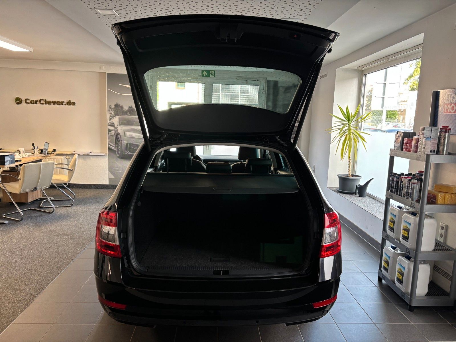 Skoda Octavia Combi Style 4x4 - Samsaru's Car Outlet