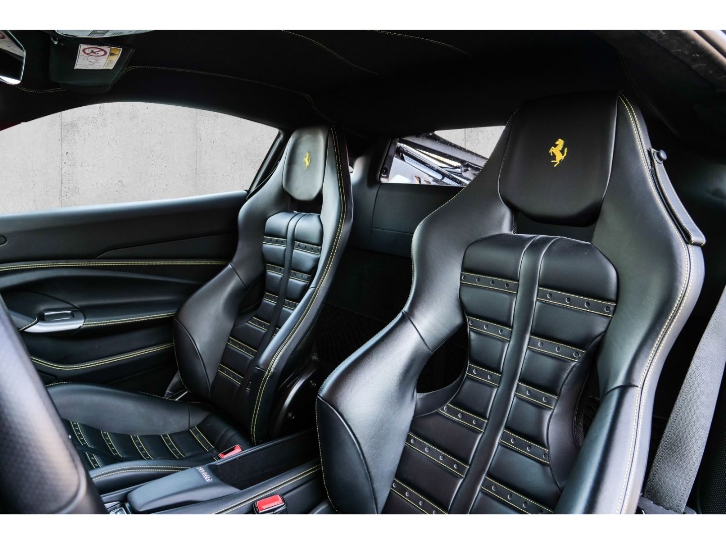 Ferrari F8 Tributo - Samsaru's Car Outlet