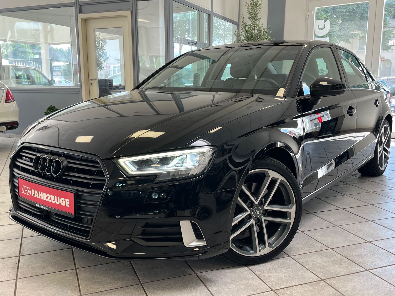 Audi A3 Lim. 40 TFSI Quattro S-Line Sport - Samsaru's Car Outlet